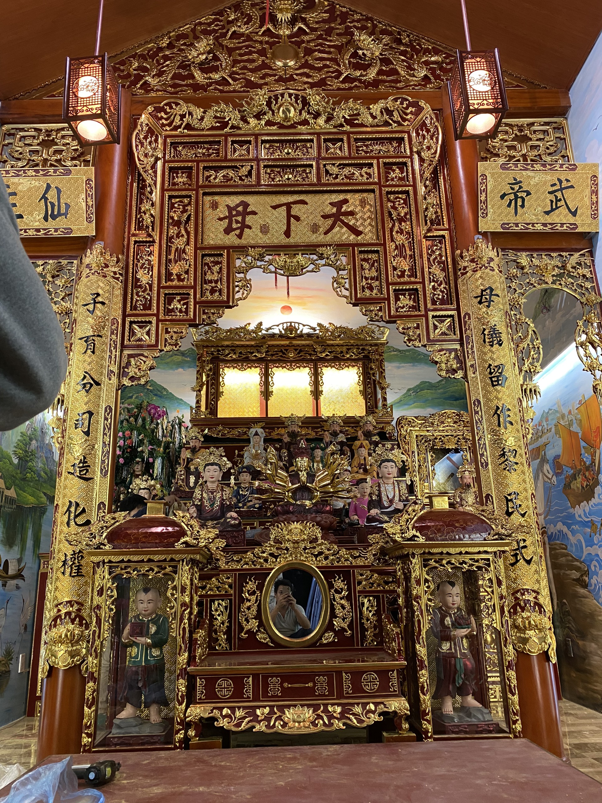 Cơ sở sản xuất Nghĩa Thúy - Sơn Đồng nhận thi công, thiết kế điện thờ với đầy đủ các ban thánh, phật, đồ thờ 0972 408 286