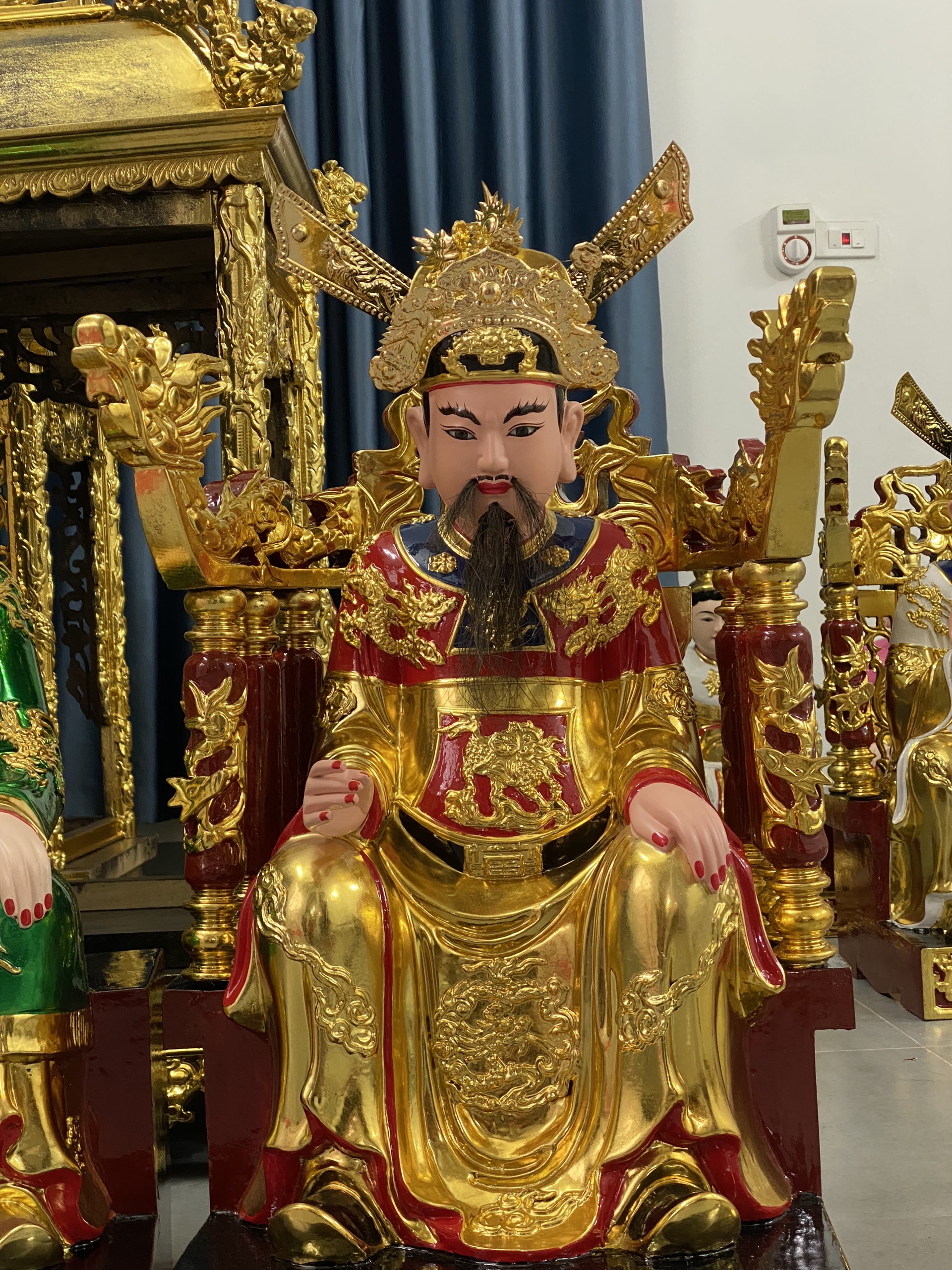TƯợng Đức Thánh Trần sản xuất tại cơ sở Nghĩa Thúy - Sơn Đồng LH: 0972 408 286
