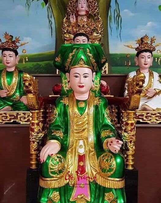 Tượng bà chúa sơn trang